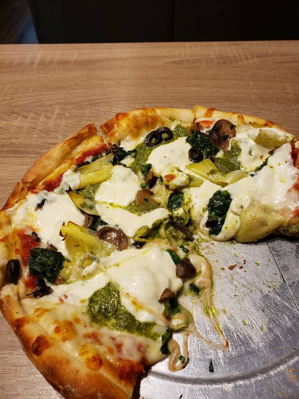 LAppetito Pizza & Deli | restaurant | 2542 Northbrooke Plaza Dr, Naples, FL 34119, USA | 2395927008 OR +1 239-592-7008