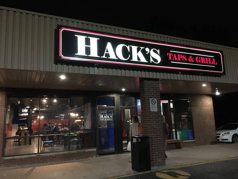 Hacks Taps & Grill | restaurant | 101 Hazelglen Dr #1, Kitchener, ON N2M 5A2, Canada | 5197442839 OR +1 519-744-2839