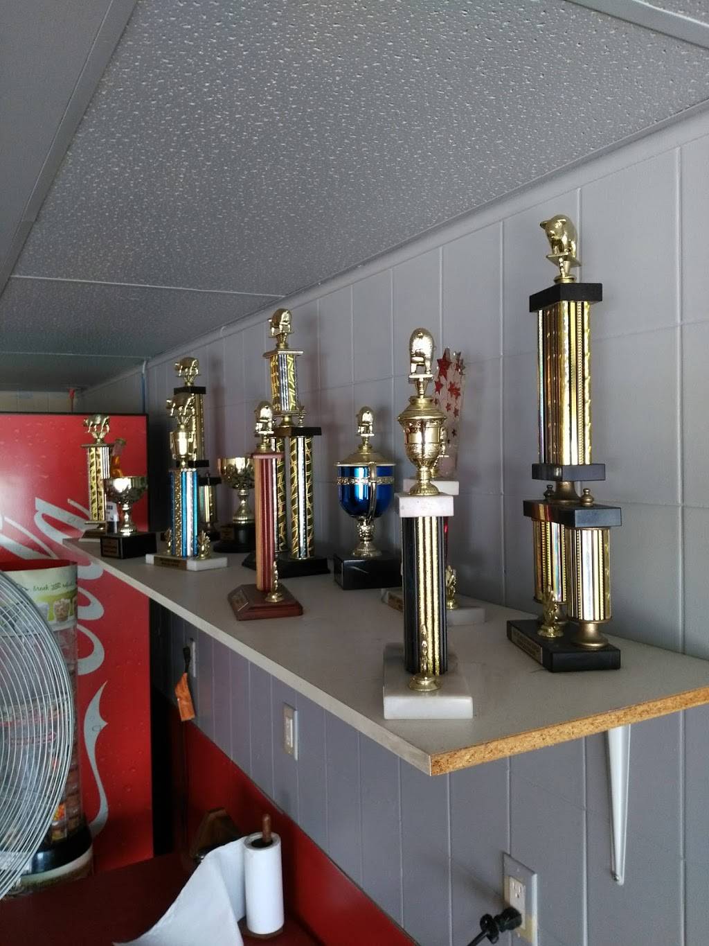 Memphis BBQ & Wicked Wings | restaurant | 327 Bronte St S, Milton, ON L9T 4A4, Canada | 9058647979 OR +1 905-864-7979