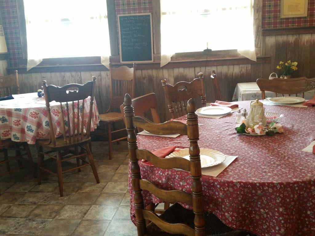 Raspberry Room | restaurant | 5025 US-51 BUS, Decatur, IL 62521, USA | 2178652916 OR +1 217-865-2916