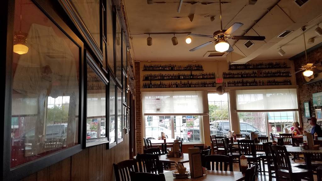 Does Eat Place | restaurant | 316 W Dickson St, Fayetteville, AR 72701, USA | 4794433637 OR +1 479-443-3637