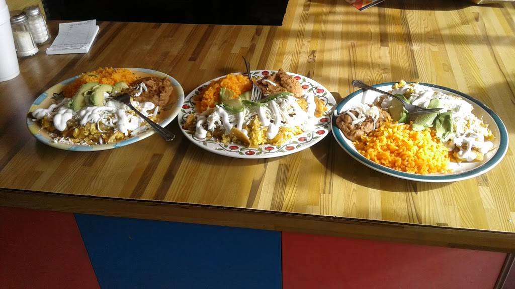 Jessies Place | restaurant | 3304 W 55th St, Chicago, IL 60632, USA | 7737783270 OR +1 773-778-3270