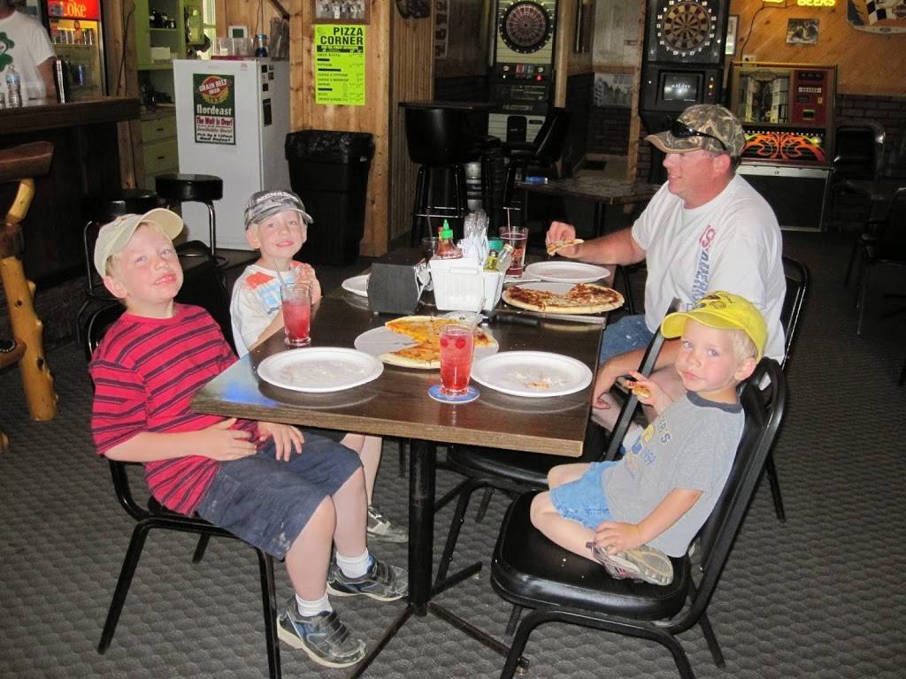 Sportsmans Bar | night club | 106 E Main Ave, Clitherall, MN 56524, USA | 2188641000 OR +1 218-864-1000