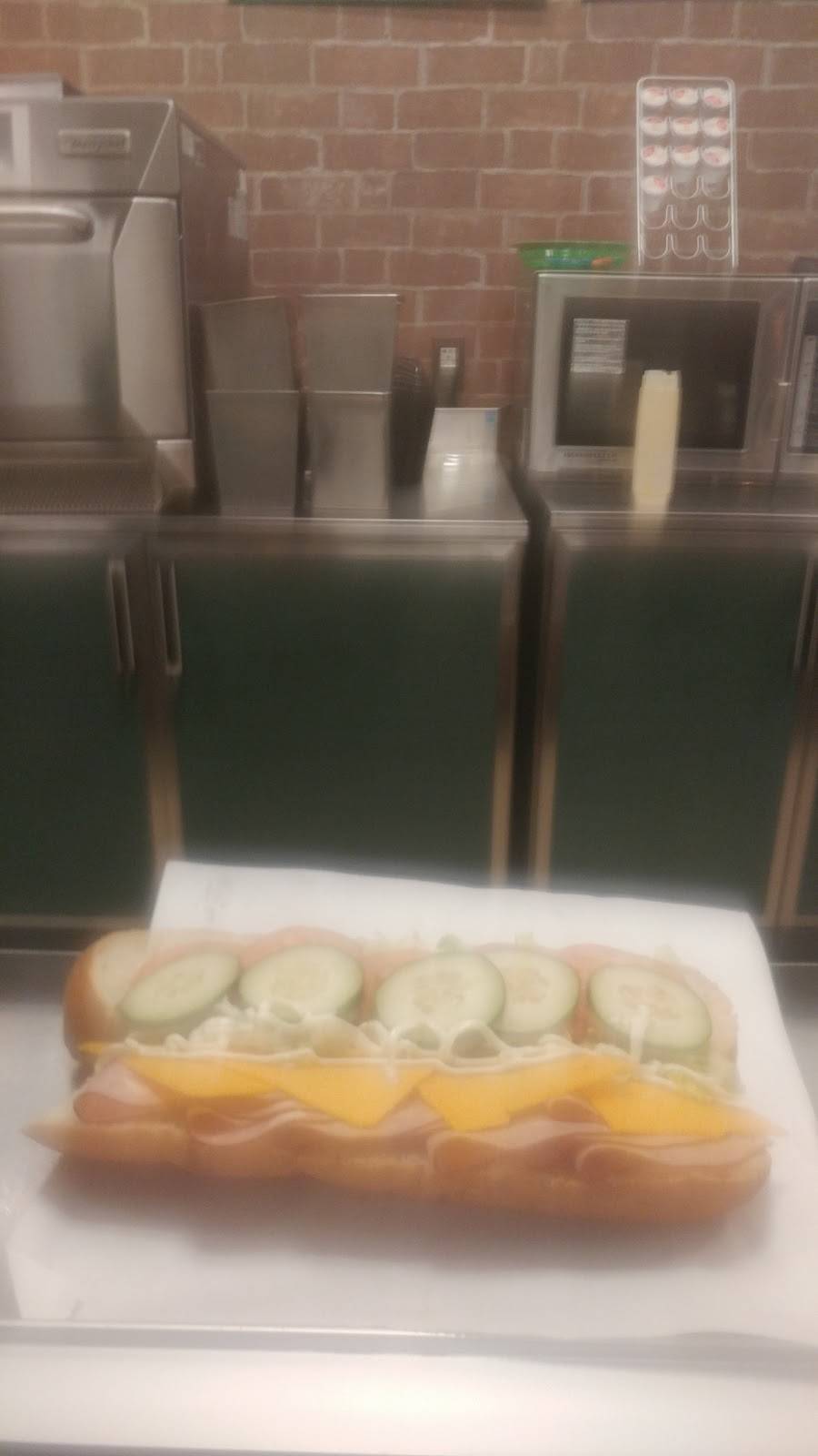 Subway | restaurant | 410 Eureka Rd, Wyandotte, MI 48192, USA | 7343242990 OR +1 734-324-2990