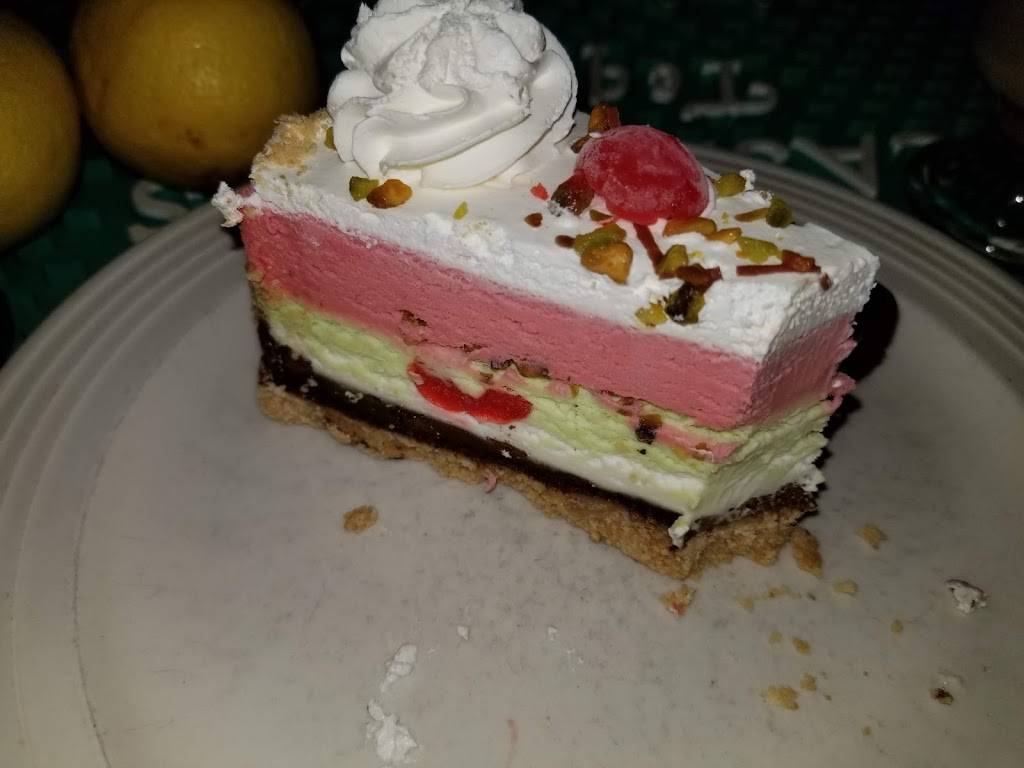 Phil Tranis | restaurant | 3490 Long Beach Boulevard, Long Beach, CA 90807, USA | 5624263668 OR +1 562-426-3668