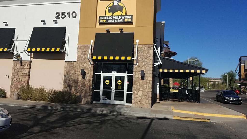 Buffalo Wild Wings | restaurant | 2510 W Happy Valley Rd #1241, Phoenix, AZ 85085, USA | 6232076900 OR +1 623-207-6900