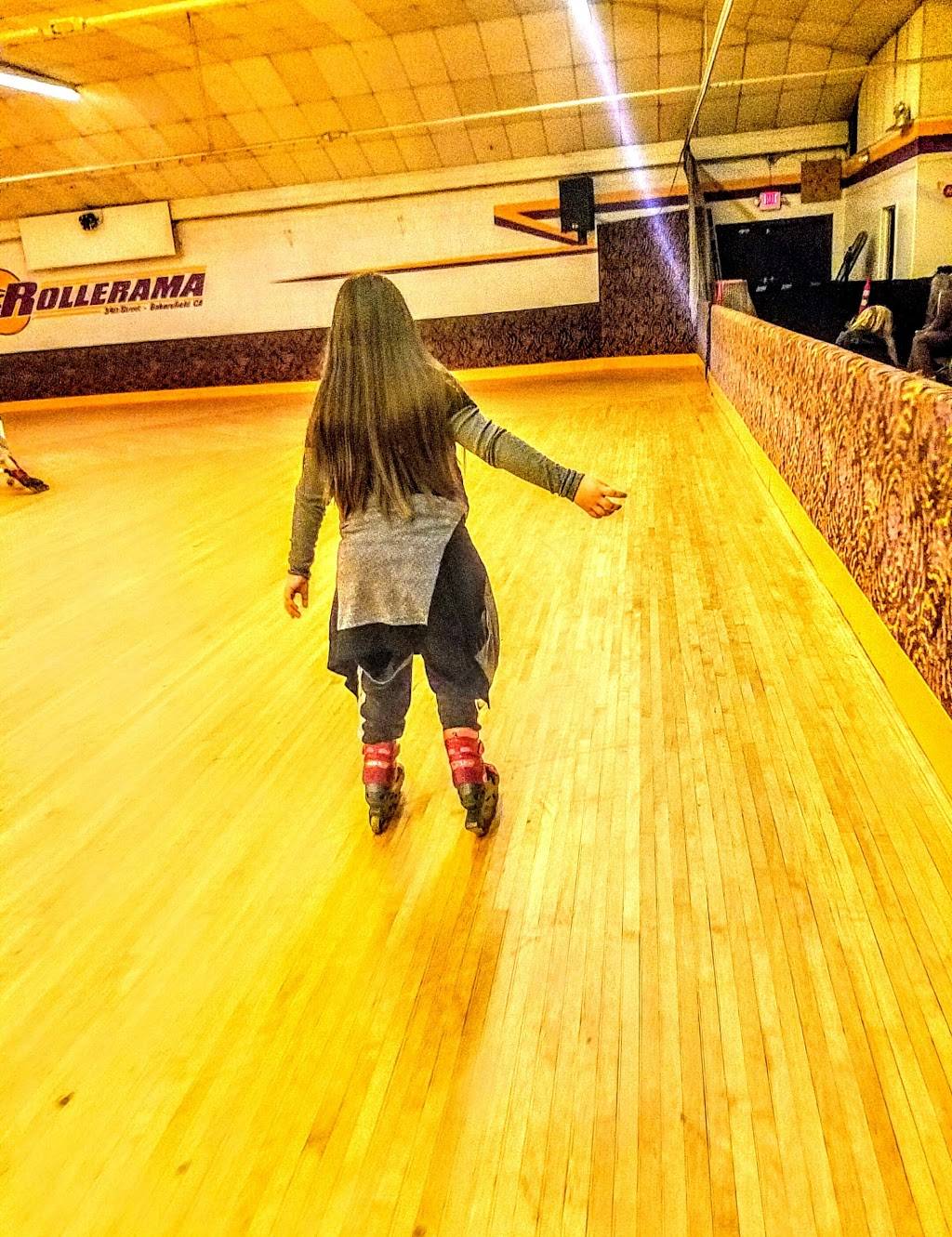 Rollerama | meal takeaway | 1004 34th St, Bakersfield, CA 93301, USA | 6613277589 OR +1 661-327-7589