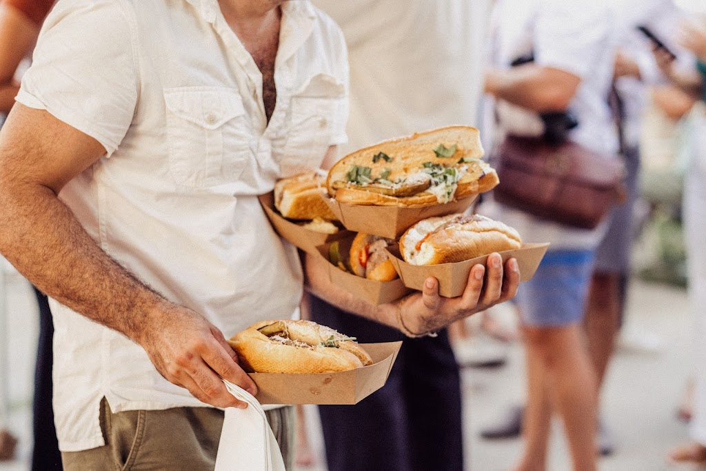 GiGis Deli | restaurant | 2327 N St Marys St, San Antonio, TX 78212, USA | 5024302101 OR +1 502-430-2101