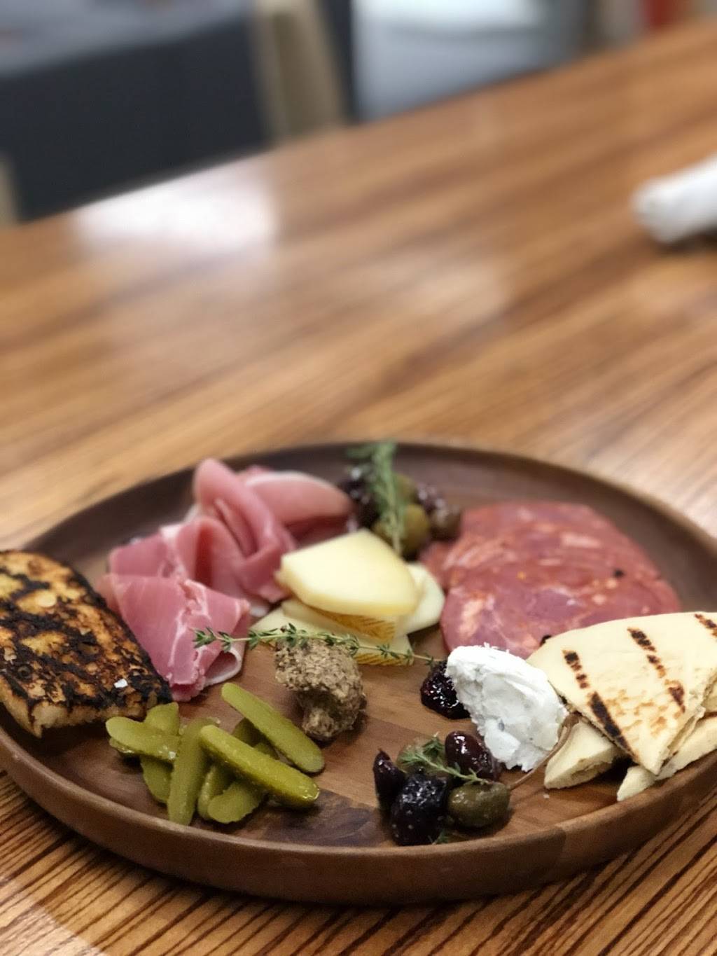 Gather: Social Lounge | restaurant | 5020 SW 30th Lane, Gainesville, FL 32608, USA | 3522408900 OR +1 352-240-8900