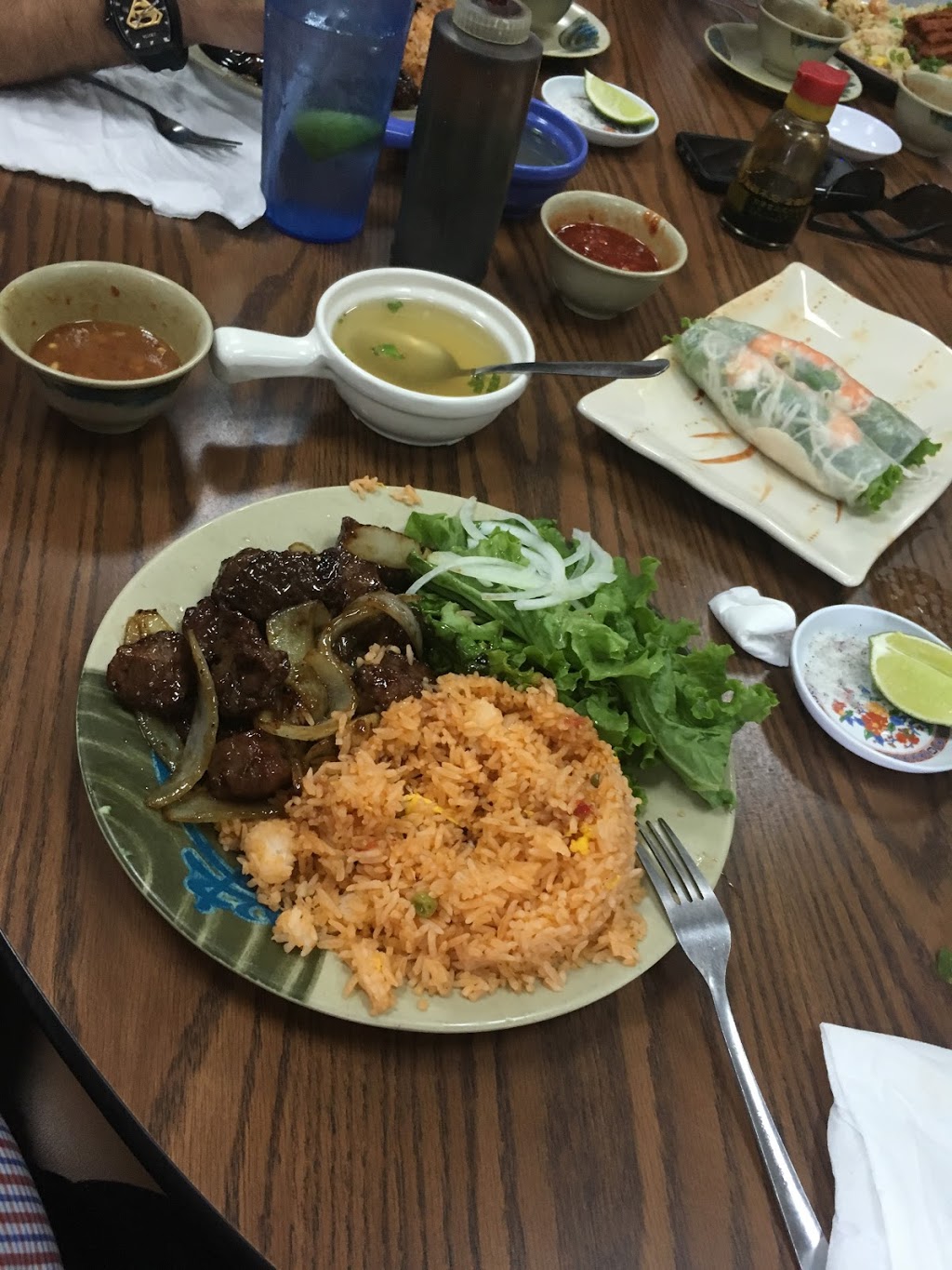 Tau Bay | restaurant | 8282 Bellaire Blvd #156, Houston, TX 77036, USA | 7132728755 OR +1 713-272-8755