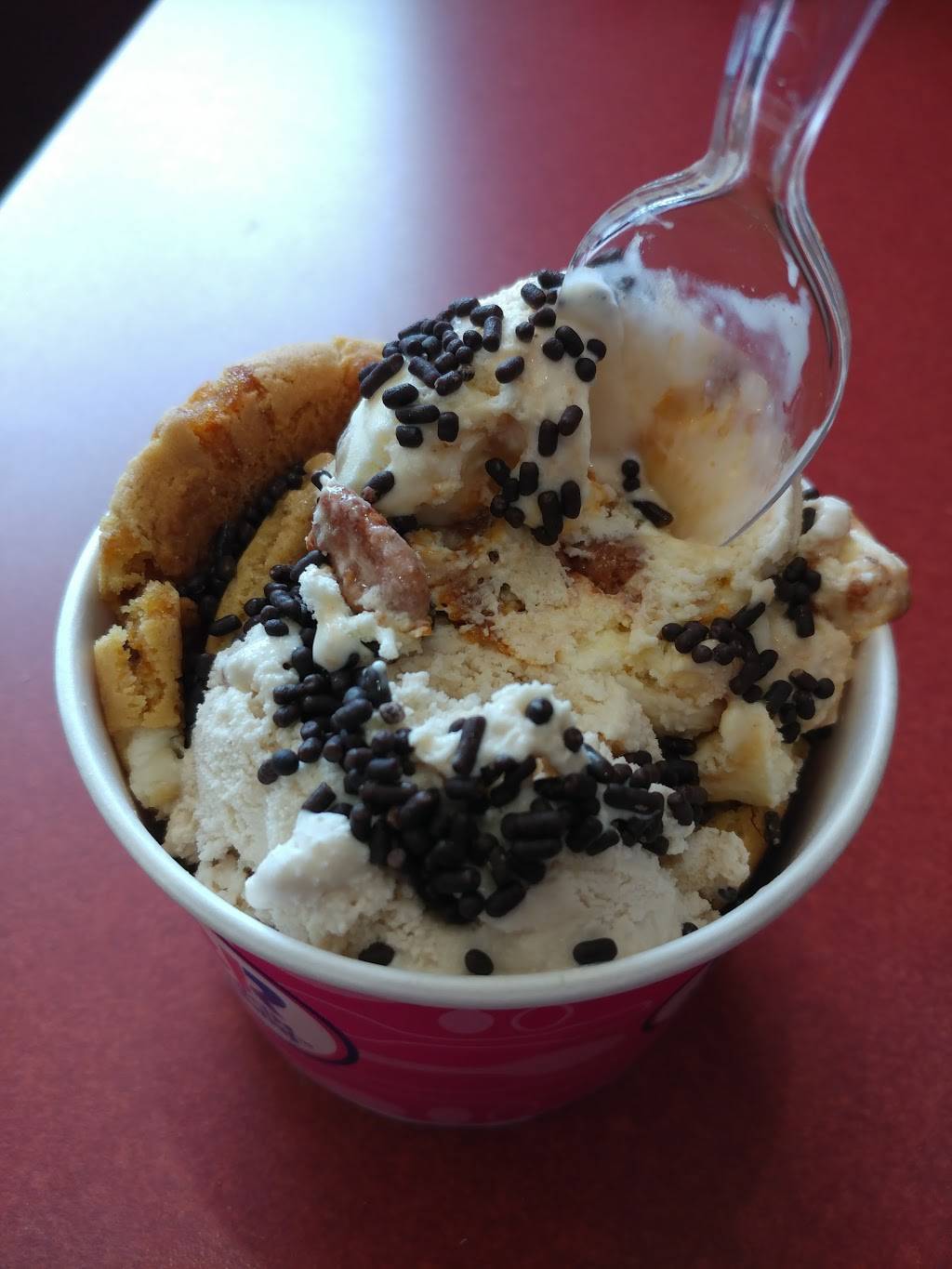 Dunkin | cafe | 6550 US-6, Portage, IN 46368, USA | 2197634400 OR +1 219-763-4400