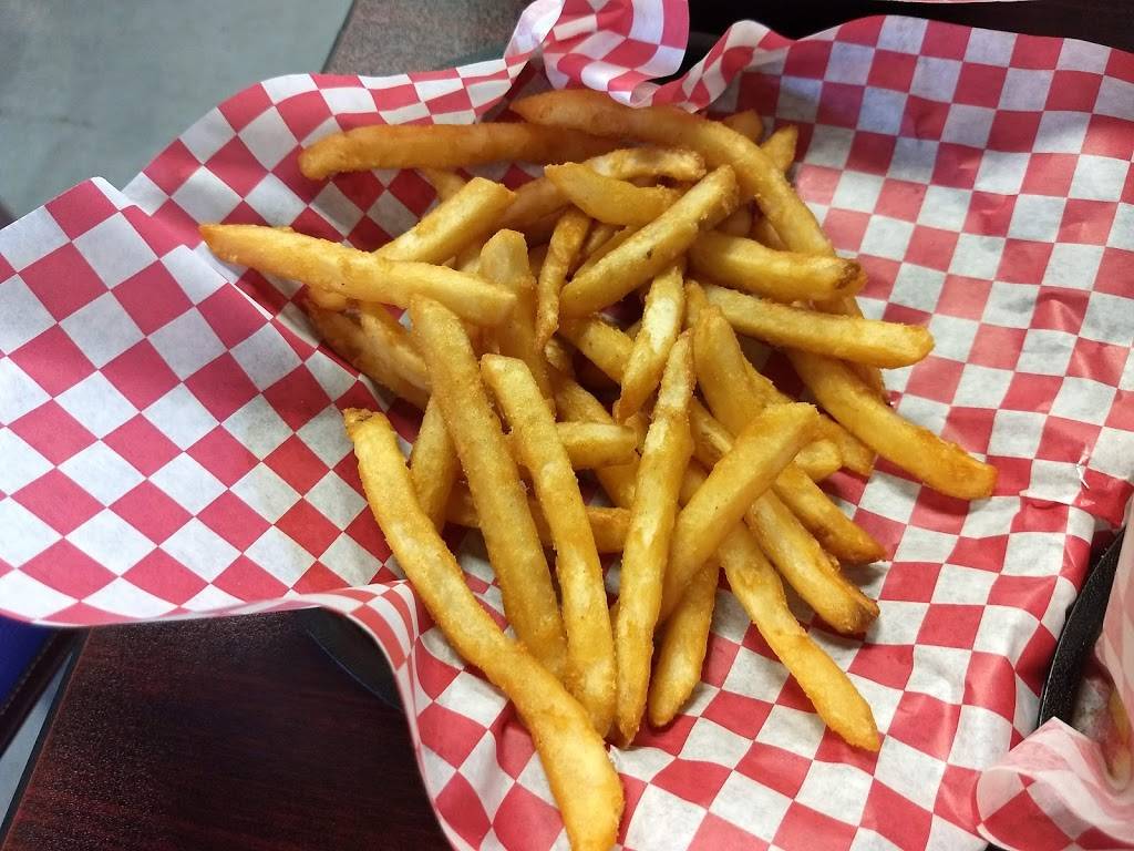 Wings-N-Fire | restaurant | 5420 Deep Lake Rd #1000, Oviedo, FL 32765, USA | 3213164210 OR +1 321-316-4210