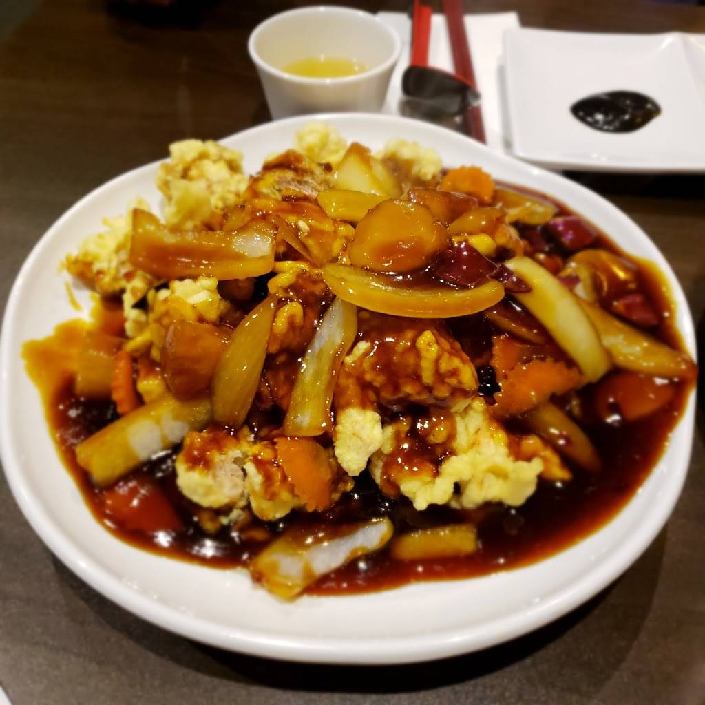 북경반점 Restaurant Beijing | restaurant | 4925 Dundas St W, Etobicoke, ON M9A 1B6, Canada | 6473437838 OR +1 647-343-7838