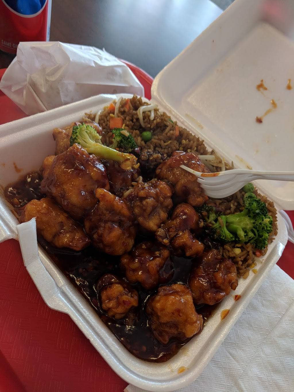 Golden Star Restaurant | restaurant | 473 Kempsville Rd #104, Chesapeake, VA 23320, USA | 7575490888 OR +1 757-549-0888