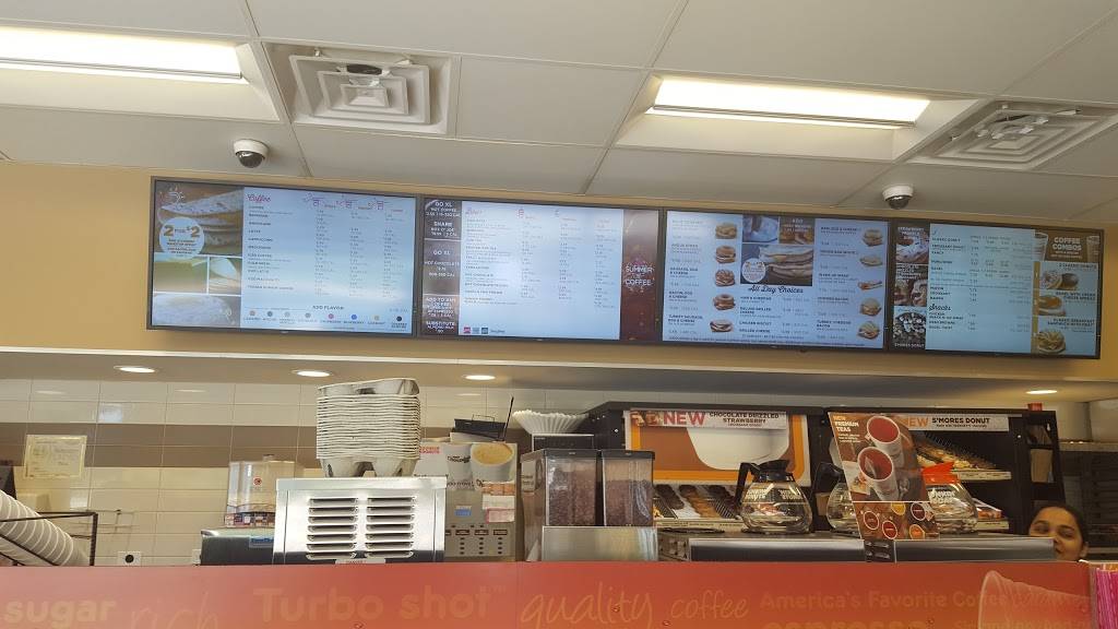 Dunkin Donuts | cafe | 2120 Miner St, Des Plaines, IL 60016, USA | 8478274278 OR +1 847-827-4278
