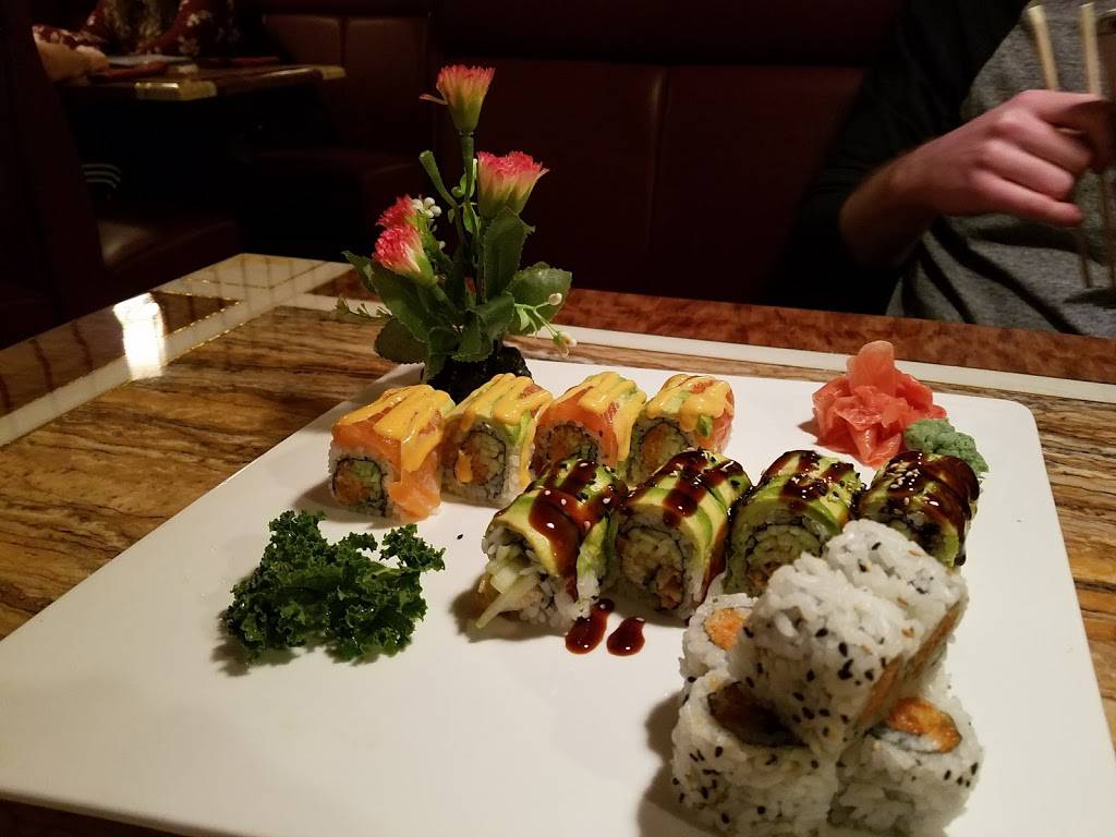Fuji Sushi & Hibachi | restaurant | 1705 W McGalliard Rd, Muncie, IN 47304, USA | 7652888833 OR +1 765-288-8833