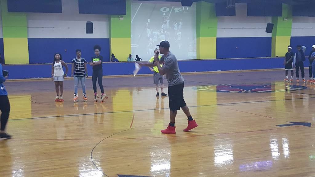 Arlington Skatium | meal takeaway | 5515 S Cooper St, Arlington, TX 76017, USA | 8177846222 OR +1 817-784-6222