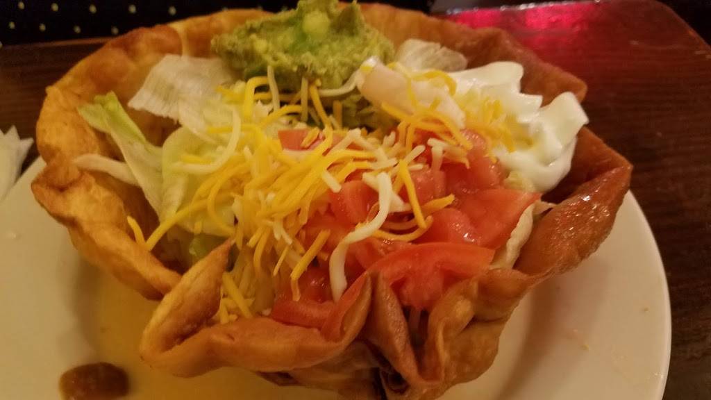 Del Rio | restaurant | 922 N Norwood St, Wallace, NC 28466, USA | 9102859400 OR +1 910-285-9400