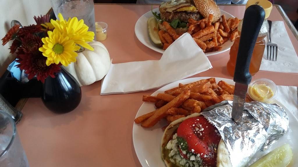 Chris NY Sandwich Co | restaurant | 395 Delaware Ave, Buffalo, NY 14202, USA | 7168546642 OR +1 716-854-6642