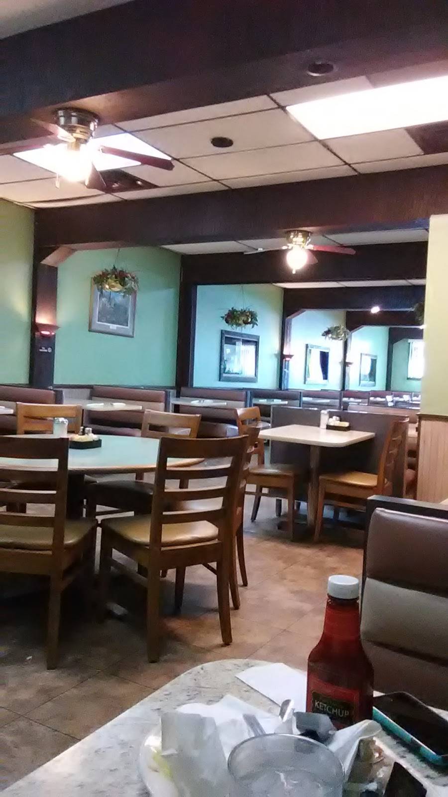 Frontier Family Restaurant | restaurant | 112 N Iowa Ave, Washington, IA 52353, USA | 3196536539 OR +1 319-653-6539