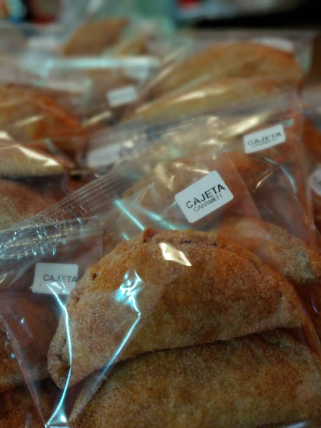 Yaris Taqueria | restaurant | 1913 S Edgefield Ave, Dallas, TX 75224, USA | 2149463748 OR +1 214-946-3748