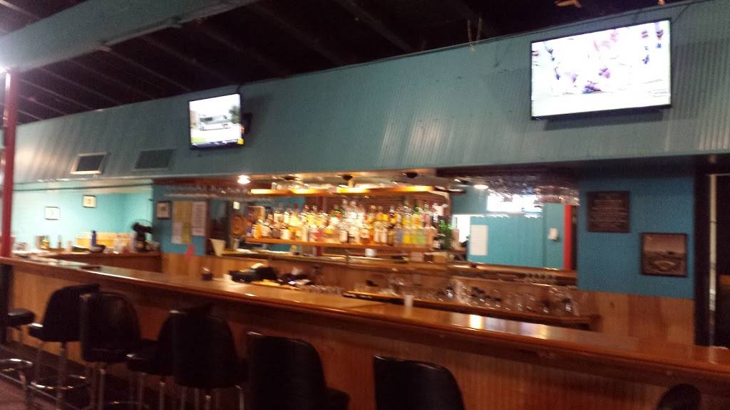 Blue Isle Home-Style Restaurant and Bar | restaurant | 410 Boone Ave, Winchester, KY 40391, USA | 8593854488 OR +1 859-385-4488