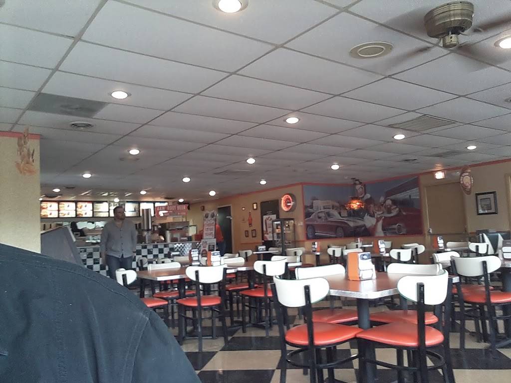 A&W Restaurant | restaurant | 601 N Main St, Edgerton, WI 53534, USA | 6088848412 OR +1 608-884-8412