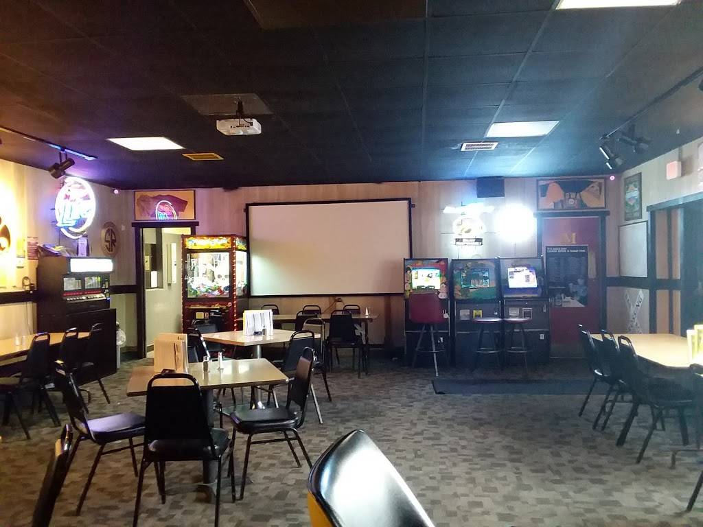 Dan & Jamis Railway Grill & Bar | restaurant | 115 S 12th St, Council Bluffs, IA 51501, USA | 7123289913 OR +1 712-328-9913