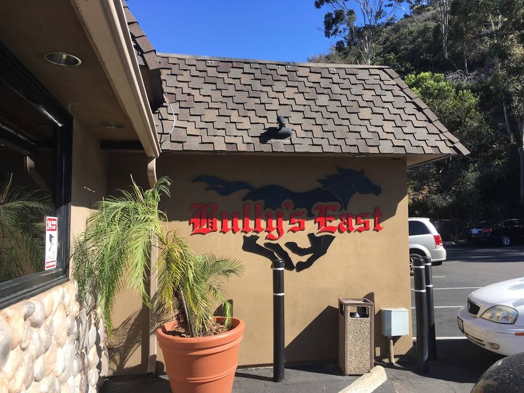 Bullys East Prime Bistro Sports Bar | restaurant | 2401 Camino del Rio S, San Diego, CA 92108, USA | 6192912665 OR +1 619-291-2665