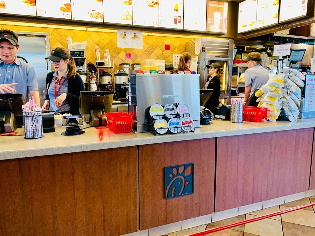 Chick-fil-A | restaurant | 9939 Sowder Village Square, Manassas, VA 20109, USA | 7033659292 OR +1 703-365-9292