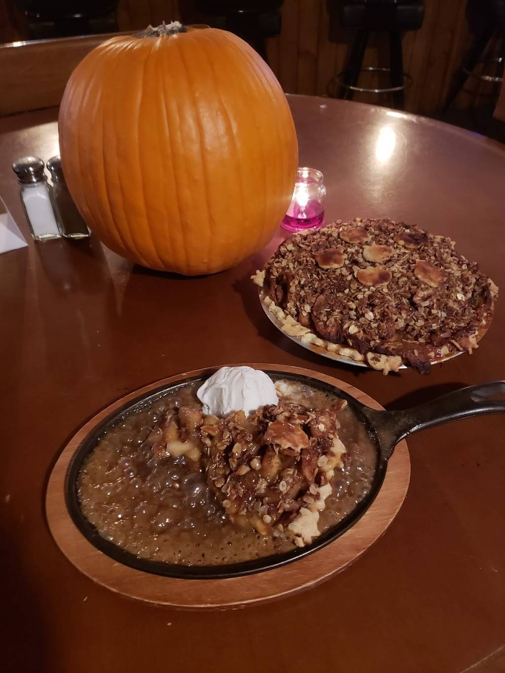 Triple J Roadhouse | restaurant | 16966 W Parks Hwy, Houston, AK 99694, USA | 9078923663 OR +1 907-892-3663