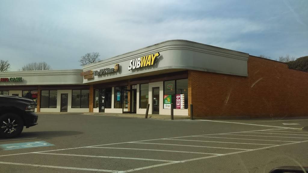 Subway | restaurant | 2213 Plank Rd, Fredericksburg, VA 22401, USA | 5403741616 OR +1 540-374-1616