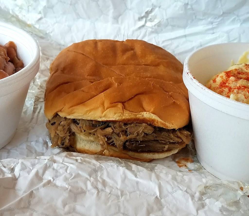 Phat Phils BBQ | restaurant | 1343 S Church St, Paris, TX 75460, USA | 9037829545 OR +1 903-782-9545