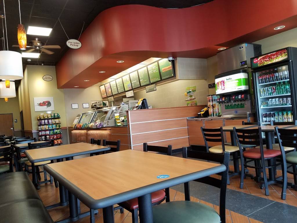 Subway Restaurants | restaurant | 291 E. Round Grove Rd Suite 165 Vista Park Shopping Center, Lewisville, TX 75067, USA | 9723151819 OR +1 972-315-1819