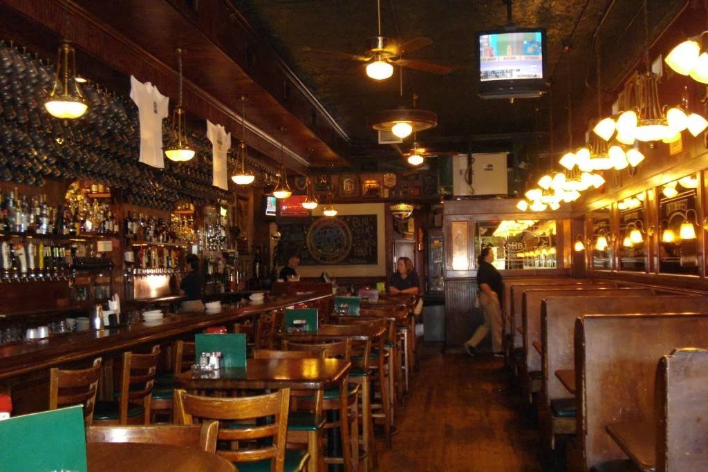 Olde Hickory Tap Room | restaurant | 222 Union Square NW, Hickory, NC 28601, USA | 8283221965 OR +1 828-322-1965