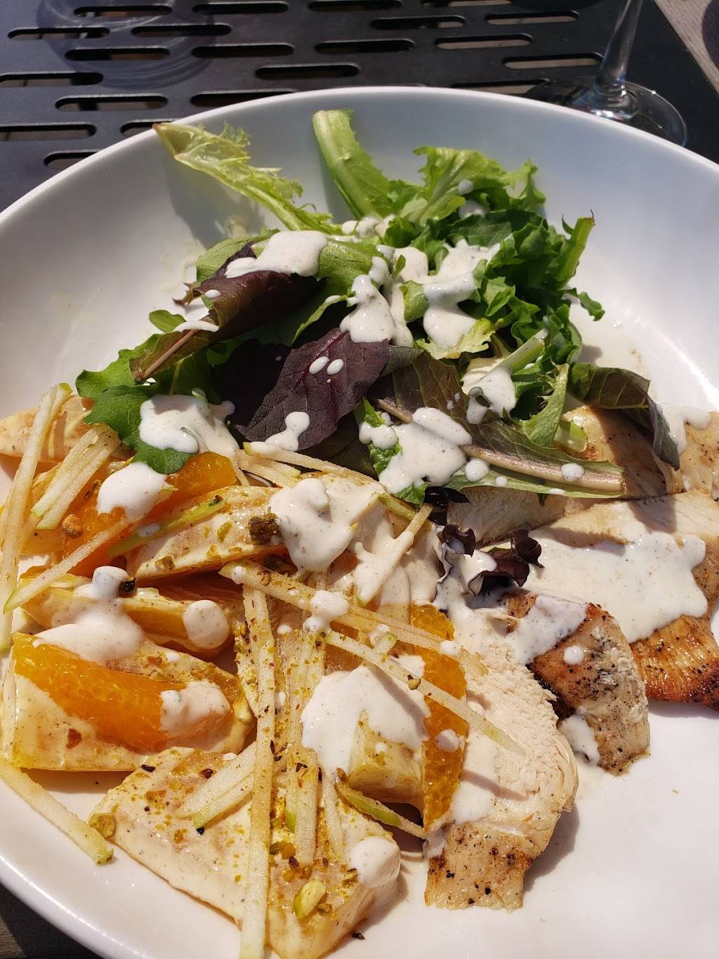 Lapellah | restaurant | 2520 Columbia House Blvd #108, Vancouver, WA 98661, USA | 3608287911 OR +1 360-828-7911