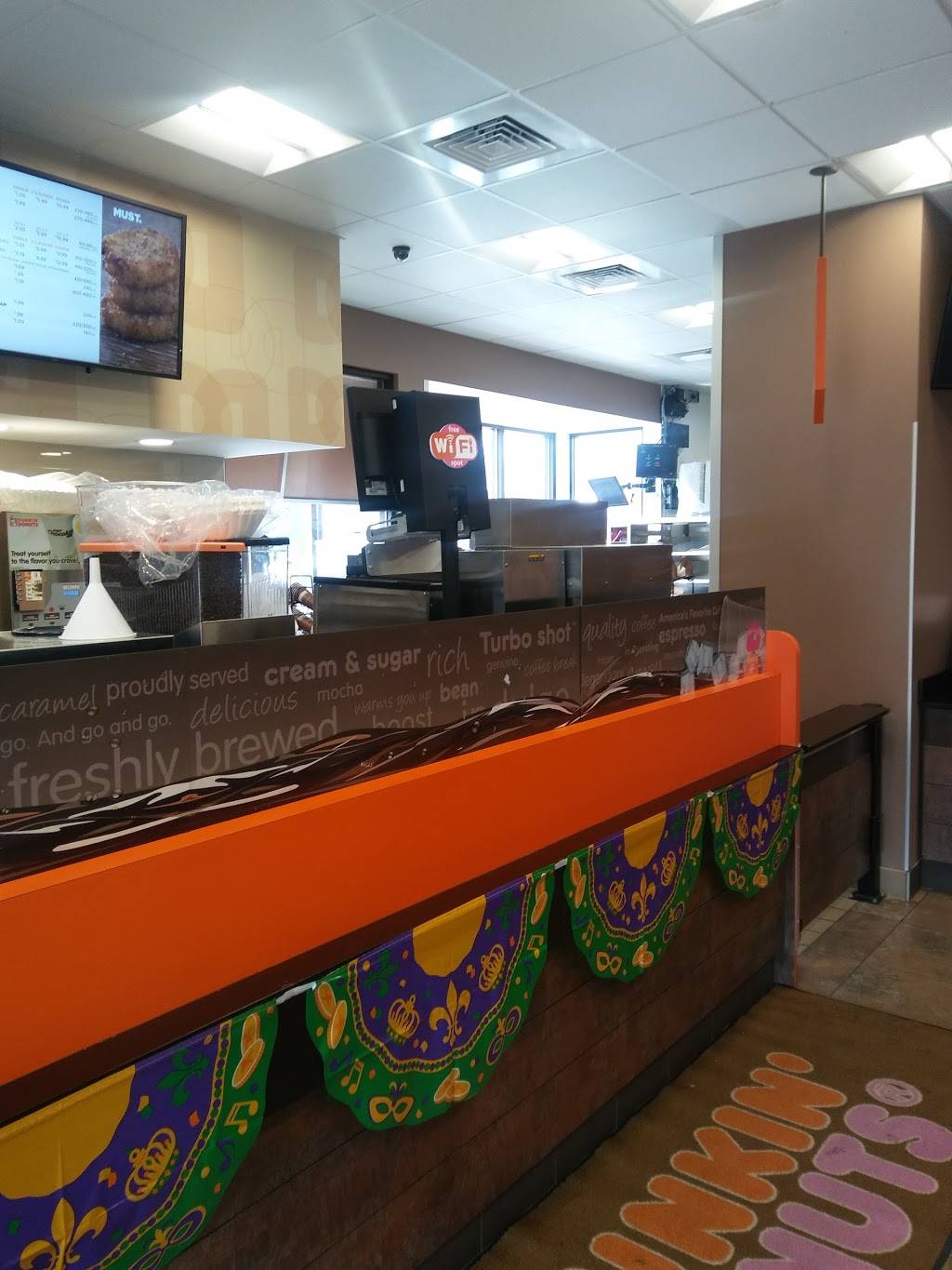 Dunkin | bakery | 1220 E 14th St, Des Moines, IA 50316, USA | 5152666782 OR +1 515-266-6782