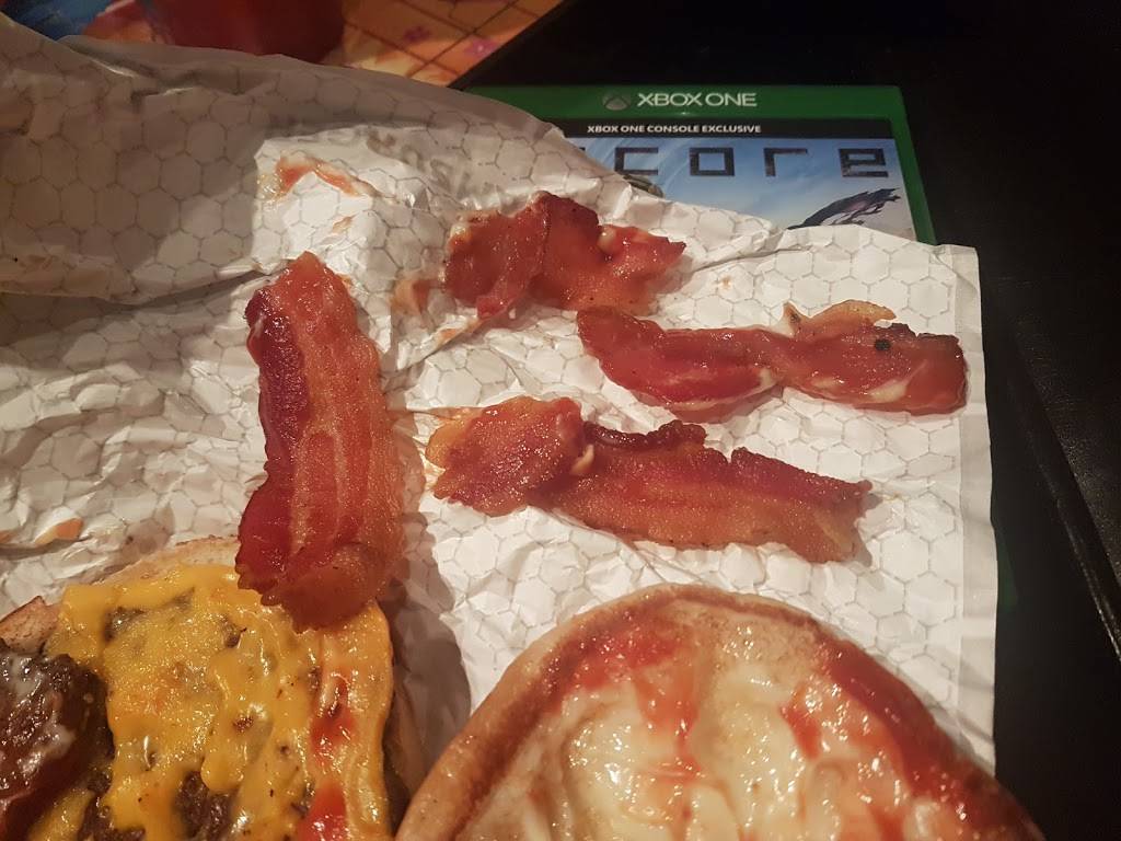 Wendys | restaurant | 220 Dibble St, Torrington, CT 06790, USA | 8604821226 OR +1 860-482-1226