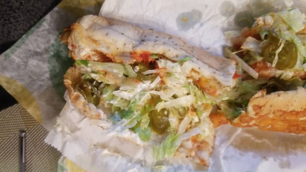 Subway | meal takeaway | 7863 W Jewell Ave, Lakewood, CO 80232, USA | 3039844452 OR +1 303-984-4452