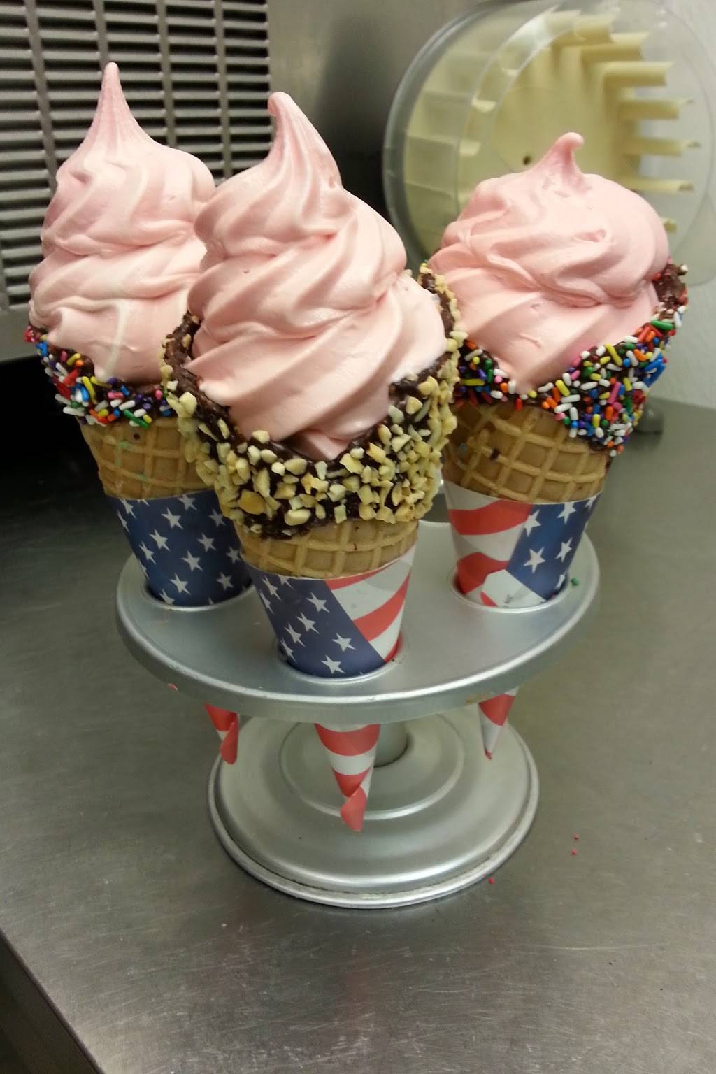 Tastee Top Grill | restaurant | 14500 Morse St, Cedar Lake, IN 46303, USA | 2193747380 OR +1 219-374-7380