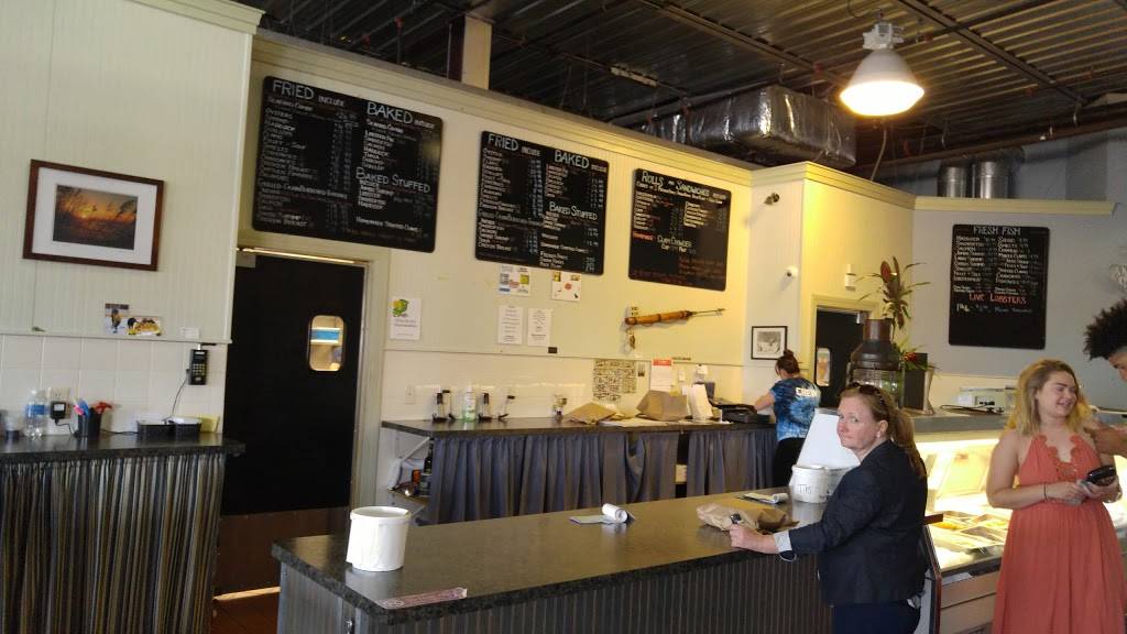 Belle Isle Seafood | restaurant | 1 Main St, Winthrop, MA 02152, USA | 6175671619 OR +1 617-567-1619