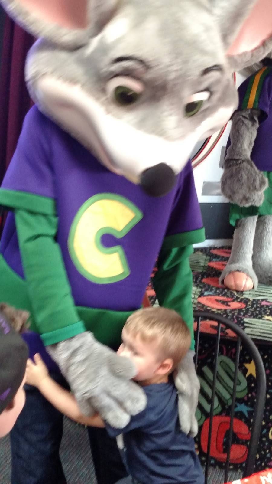 Chuck E. Cheeses | restaurant | 1275 N Dupont Hwy, Dover, DE 19901, USA | 3027369881 OR +1 302-736-9881
