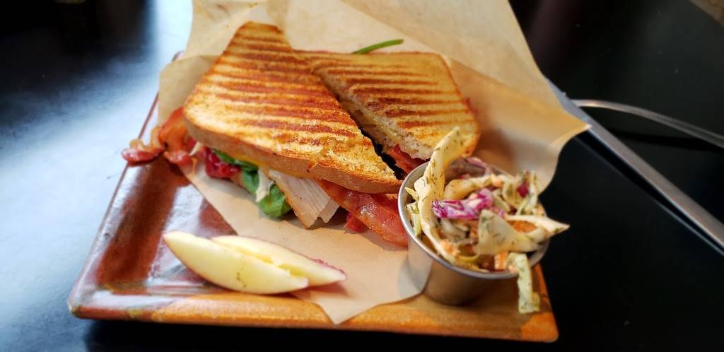 Root Cafe, Coffeehouse & Spirits | restaurant | 120 E Main St, Fennville, MI 49408, USA | 2695121171 OR +1 269-512-1171