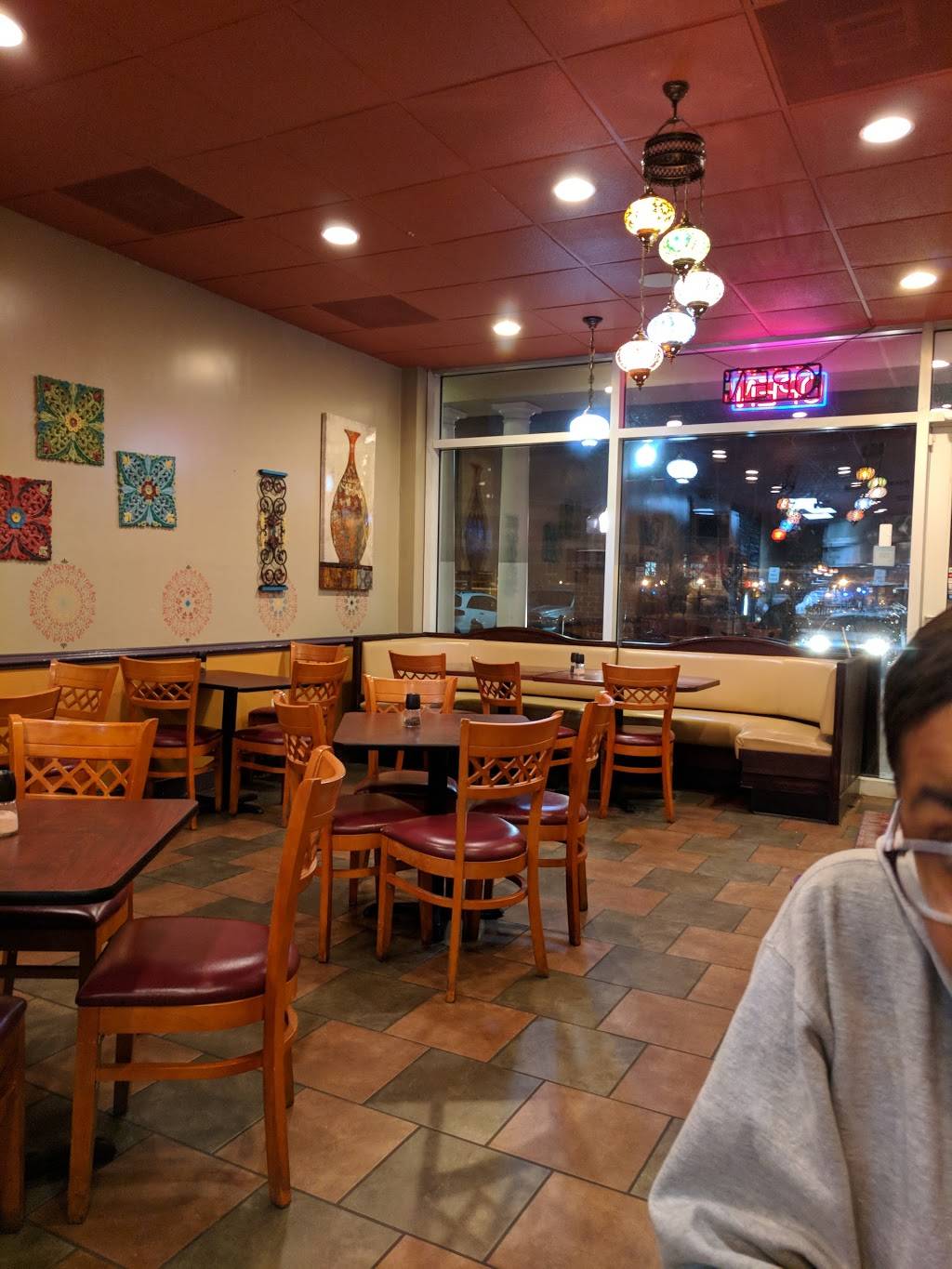 Baba Ganoush Mediterranean Grill | restaurant | Eagle Village Dr, Fredericksburg, VA 22401, USA | 5404791123 OR +1 540-479-1123