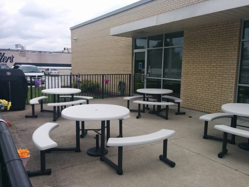 Ten Friends Diner | restaurant | 1412 Wyandotte St E, Windsor, ON N9A 3K9, Canada | 5192543000 OR +1 519-254-3000