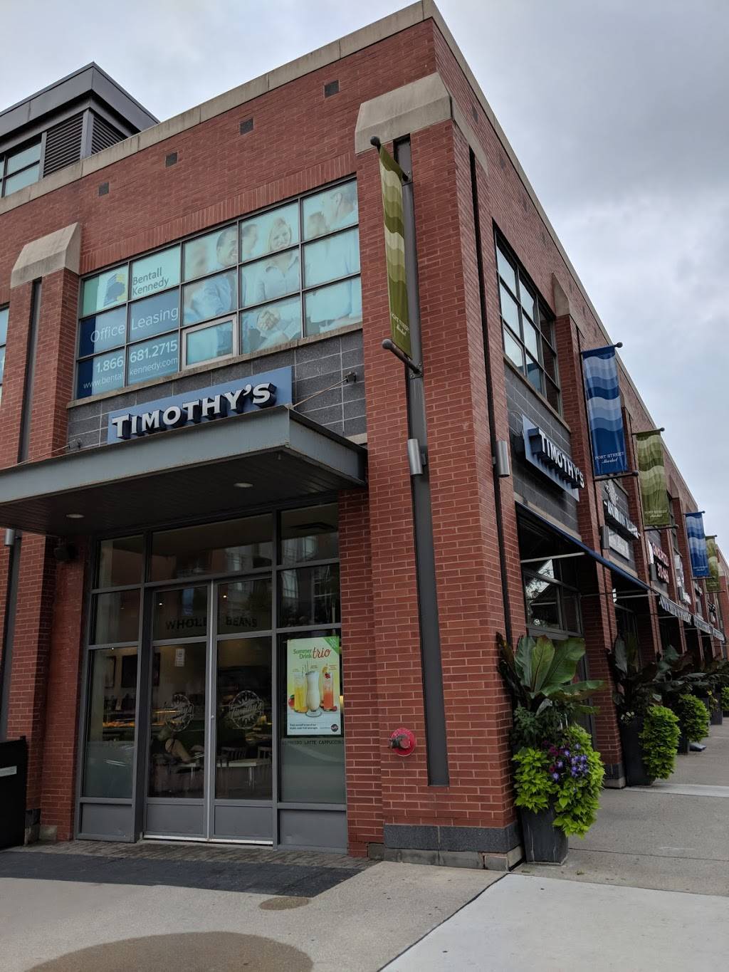 Timothys World Coffee | cafe | 129 Lakeshore Rd E, Mississauga, ON L5G 1E5, Canada | 9052747690 OR +1 905-274-7690