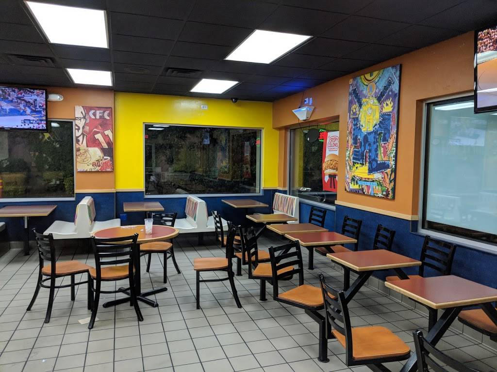 Taco Bell | meal takeaway | 4285 Mission St, San Francisco, CA 94112, USA | 4153348318 OR +1 415-334-8318