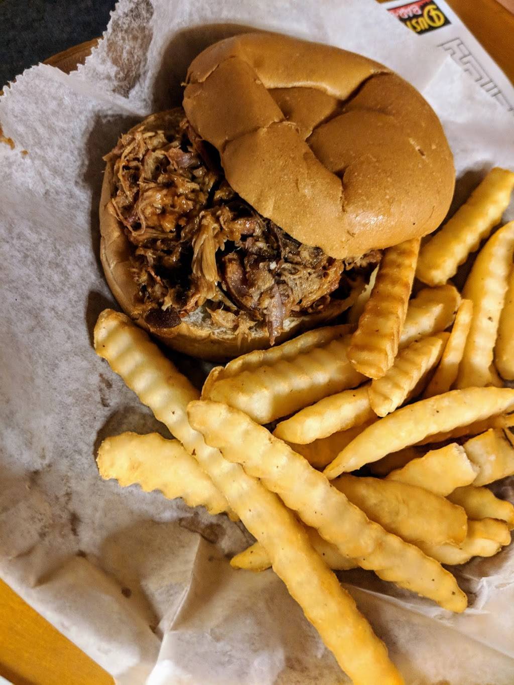 Dustins Bar-B-Q | restaurant | 1320 W Granada Blvd, Ormond Beach, FL 32174, USA | 3866775292 OR +1 386-677-5292