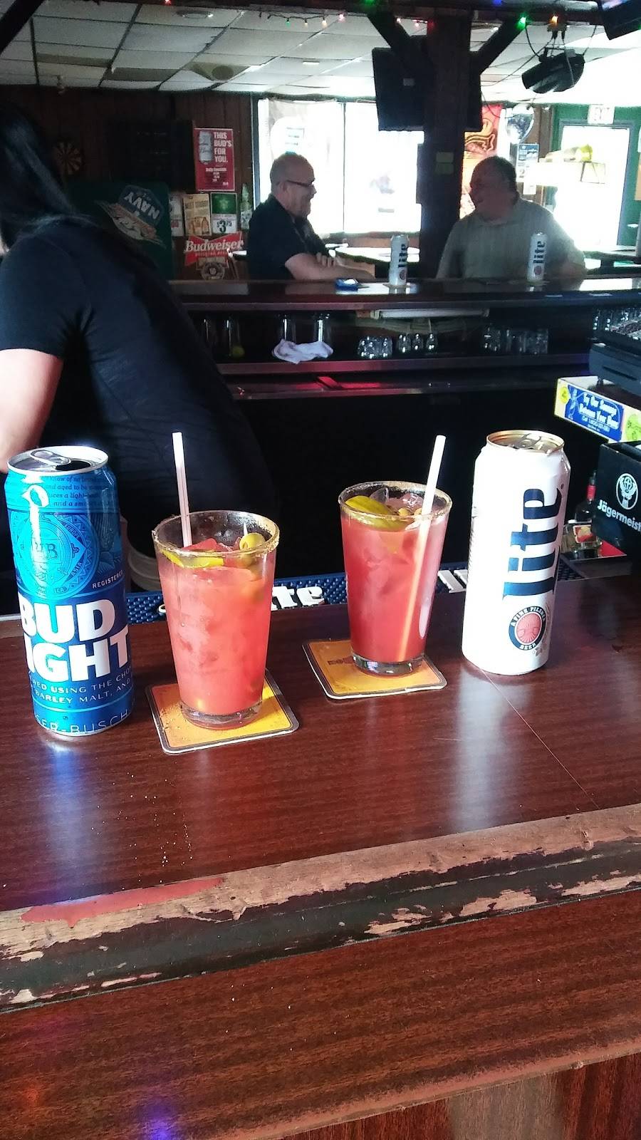 AB Gustos Bar & Grill | restaurant | 2115 Plainfield Rd, Crest Hill, IL 60403, USA | 8157444159 OR +1 815-744-4159