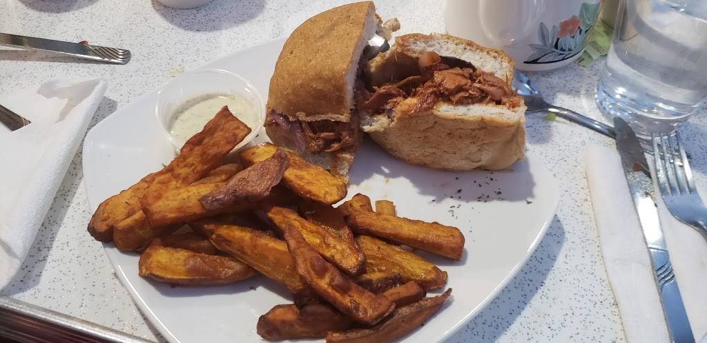 Super Natural Vegan Cuisine | restaurant | 22 Lindsay St S, Lindsay, ON K9V 2L8, Canada | 7058807683 OR +1 705-880-7683